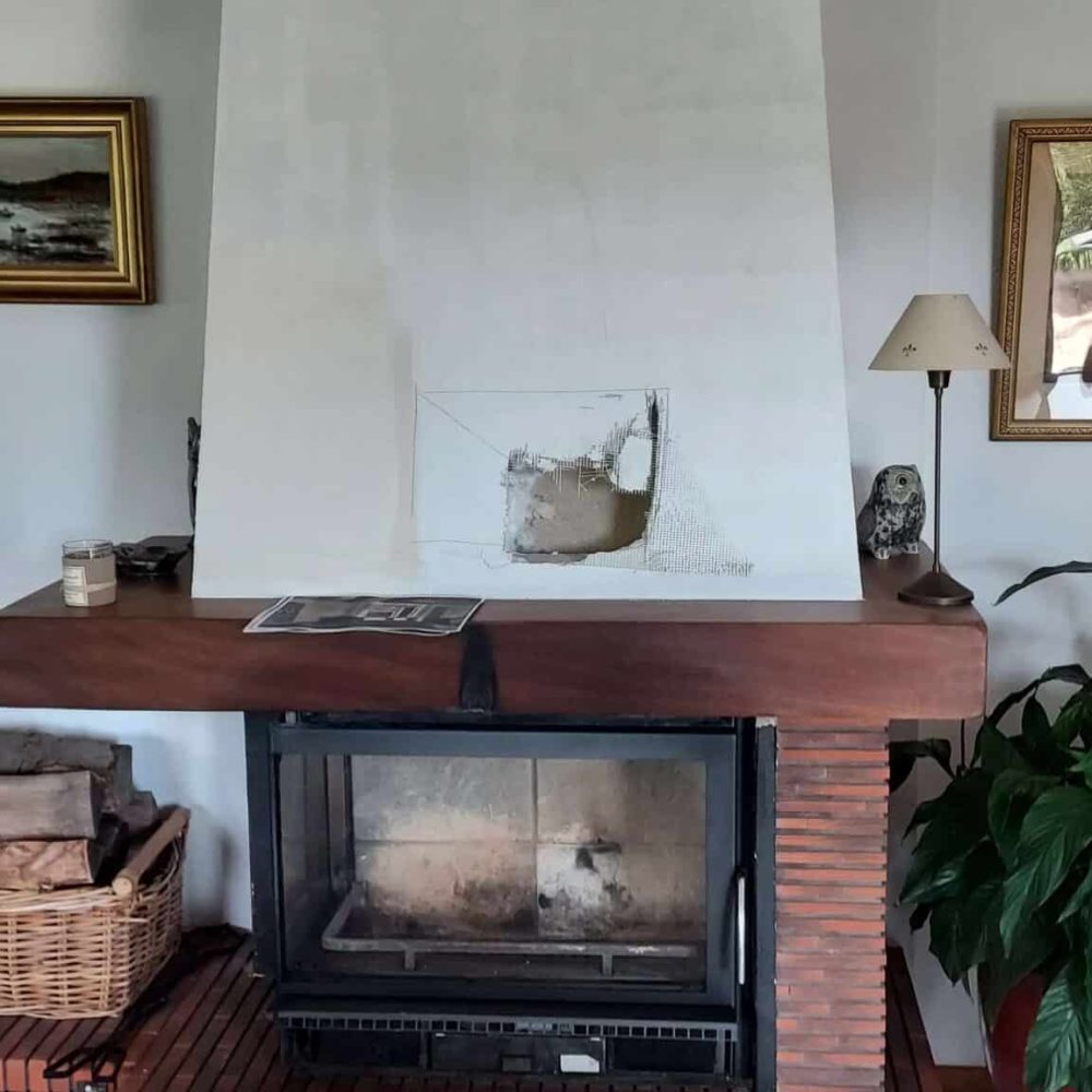 Rendez-vous chez un client pour évaluer l’installation d’un insert de cheminée